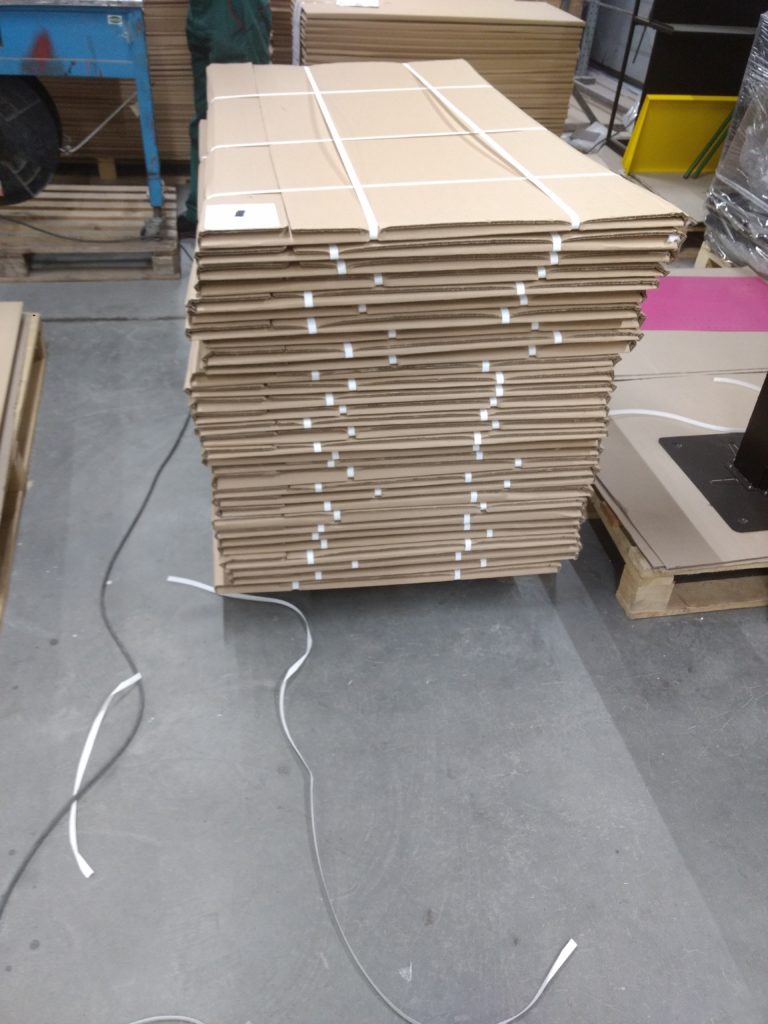 At times up to 50 displays per pallet